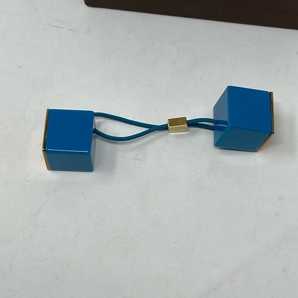 Louis Vuitton Hair Tie! - Picture 3 of 5
